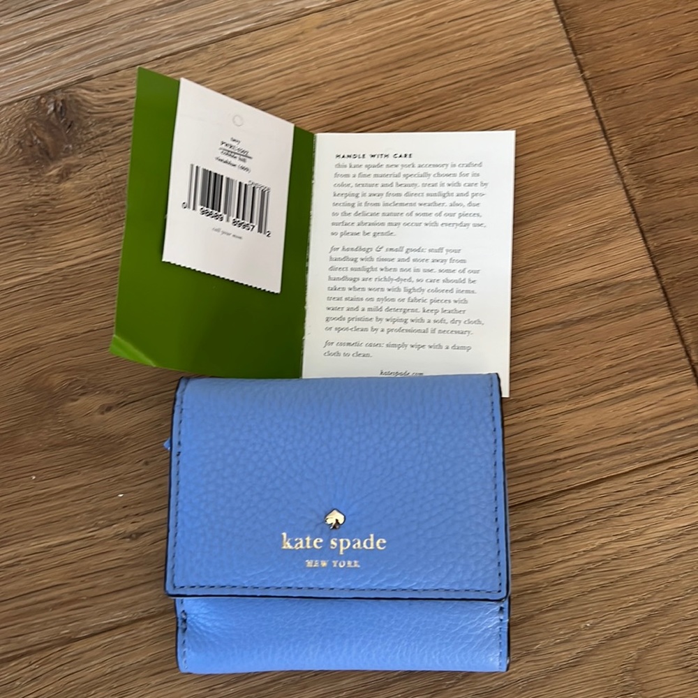 NWT katespade tavy cobble hill tri fold wallet pwru4502 in vistablue. Small